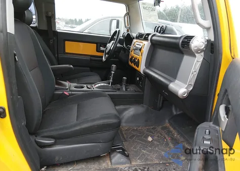 2007 Toyota Fj Cruiser z USA, uszkodzony, nr VIN JTEBU11F770061602